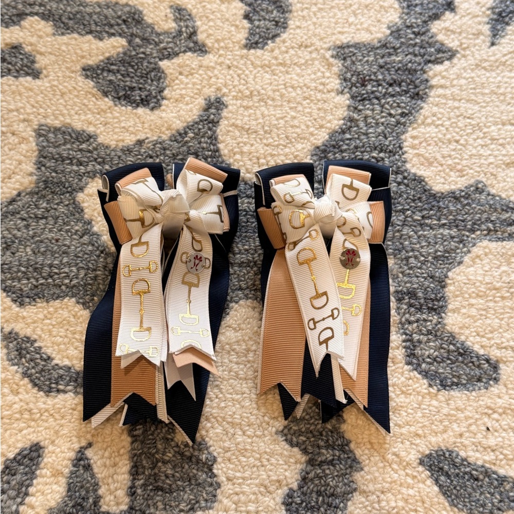 Elegant navy and Tan equestrian horse bit Hair Bows for horse shoes never worn